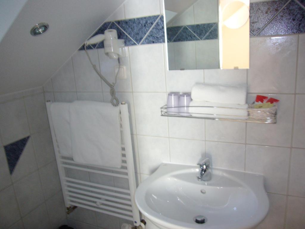 Hotel Deutsches Haus Kaub Phòng bức ảnh