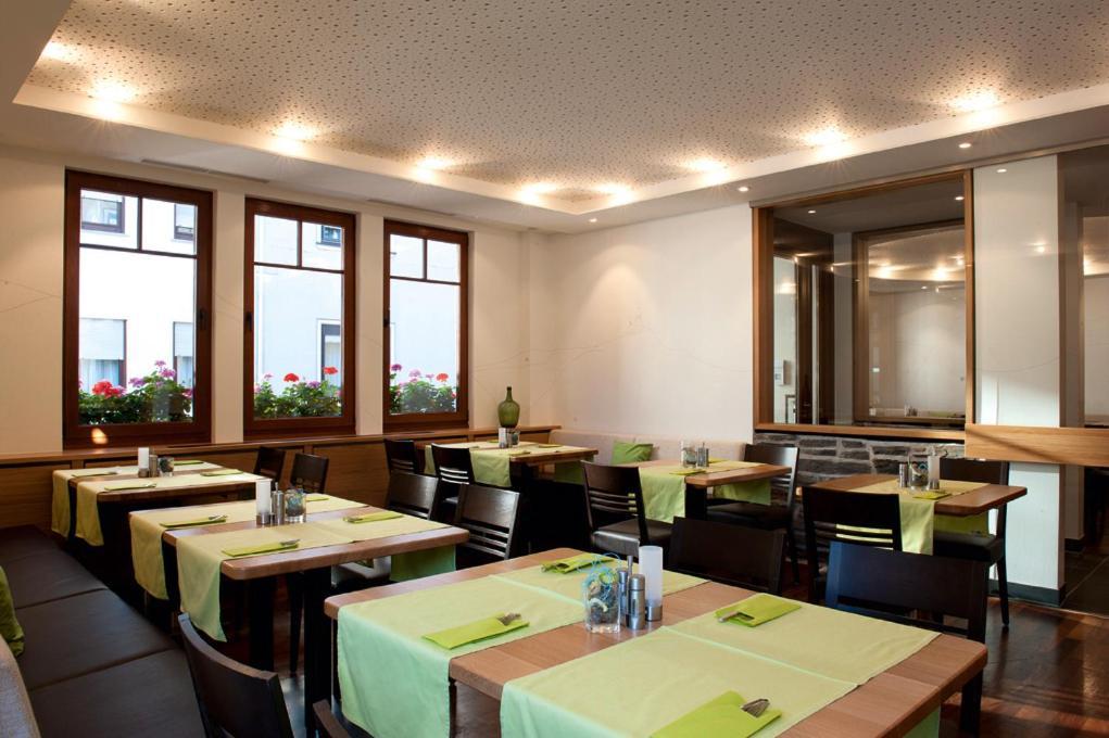 Hotel Deutsches Haus Kaub Ngoại thất bức ảnh