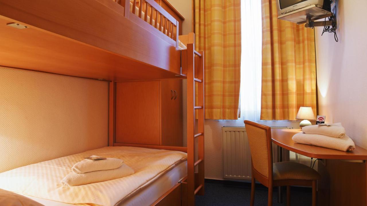 Hotel Deutsches Haus Kaub Ngoại thất bức ảnh